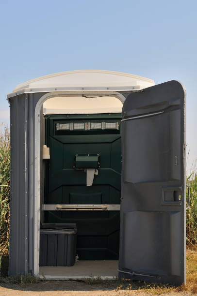 Porta potty delivery and setup in Fairland, MD
